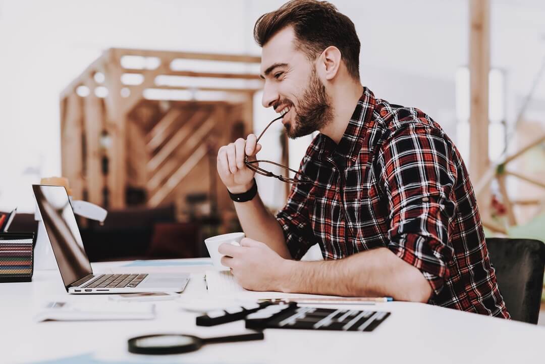 online-ou-offline-entenda-a-melhor-forma-de-estrategia-de-marketing-para-a-sua-empresa Online ou offline? Entenda a melhor forma de estratégia de marketing para a sua empresa