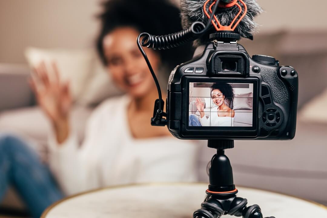 pensa-em-investir-nos-digital-influencers-conheca-alguns-fatores-a-considerar-antes-disso Pensa em investir nos digital influencers? Conheça alguns fatores a considerar antes disso